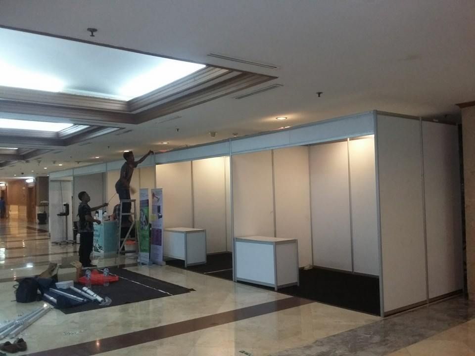 Booth R8, Sewa Booth R8 Depok