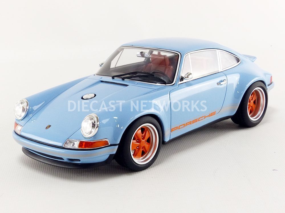 1/18 : La Singer Dubai également miniaturisée, une Porsche néo-rétro