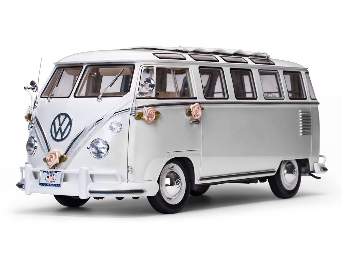 1/12 : Un Volkswagen Combi T1 version mariage chez Sun Star