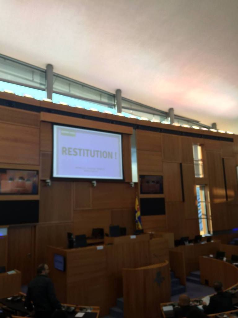 Débat au parlement francophone de Bruxelles : Restitution, point d'exclamation