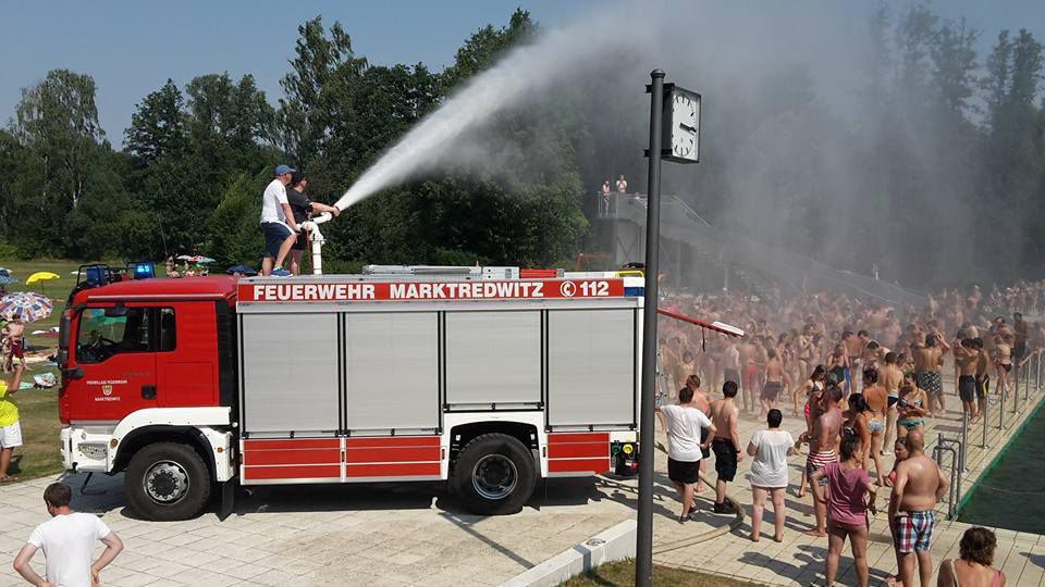 Freiwillige Feuerwehr Marktredwitz mit OB Oliver Weigel im MAK - Bad