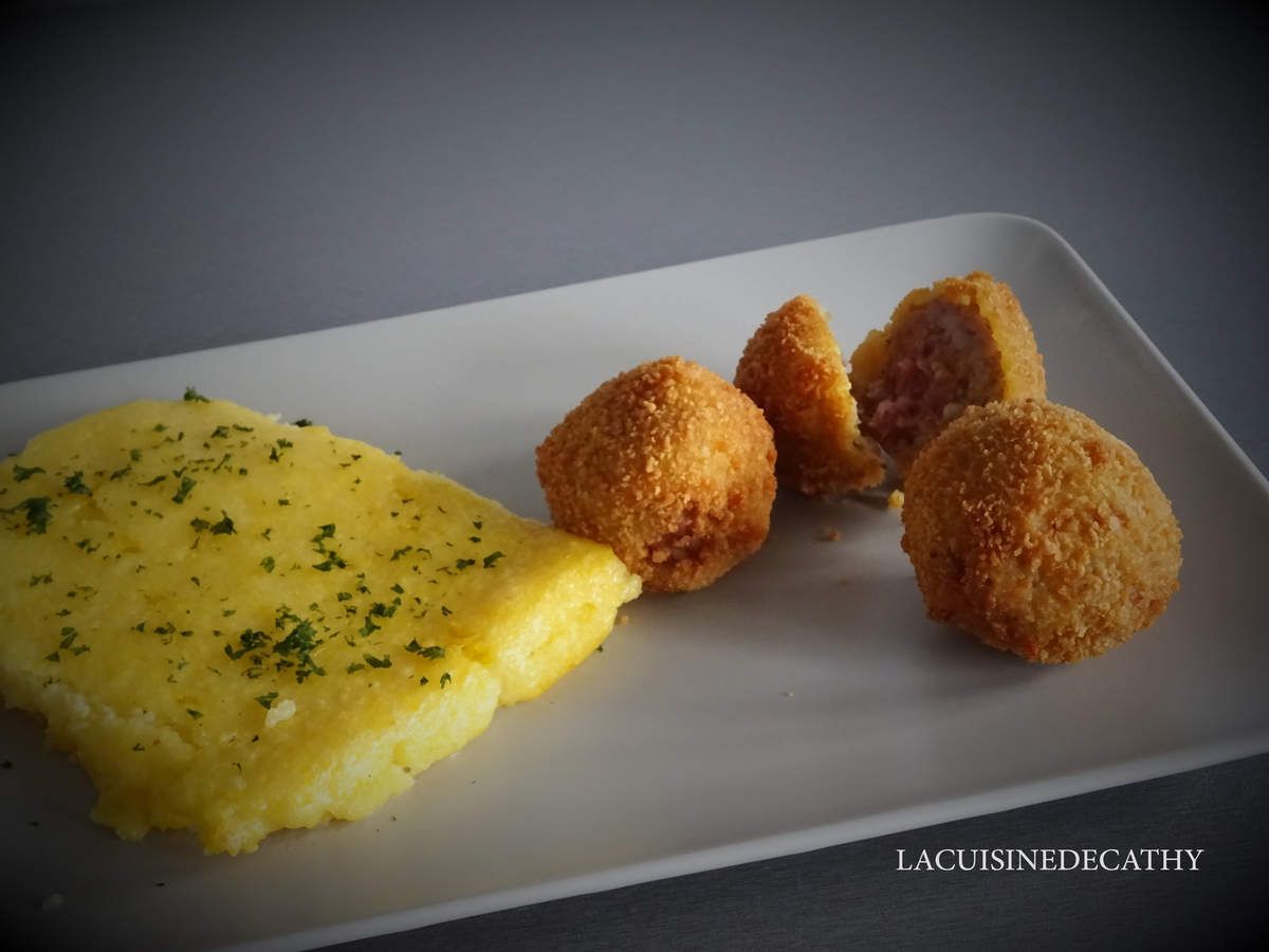 BOULETTES DE CHAIR A SAUCISSE AU CURCUMA