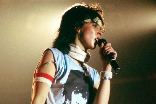 March 24th 1960 Born On This Day Nena Singer Who Became A Uk One Hit Wonders With The 1984 Uk No 1 99 Red Balloons 188 Classic Rock