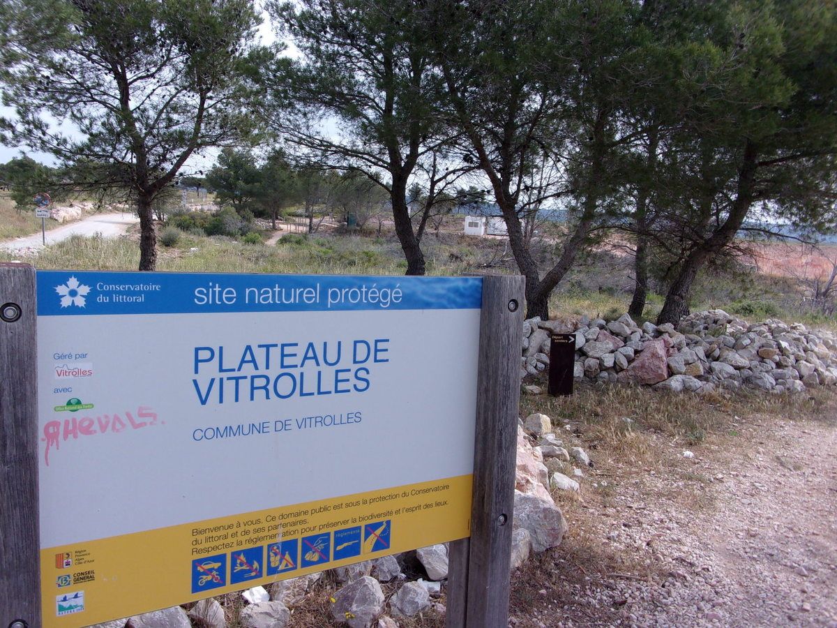 Boule De Vitrolles Radar De Vitrolles La Boule pour bleubites* - Des sentes et côtes