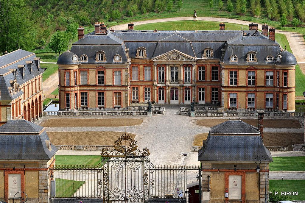 patrick kalita architecture du patrimoine monuments historiques france chateaux manoirs belles demeures de France chateaumanoir restaurationdupatrimoine proprietesdefrance chateauxdefrance castles and manors in france by patrickkalita tailledepierre charpente couverture vitraux kalita paris meilleursouvriersdefrance ébéniste menuisier compagnonnage