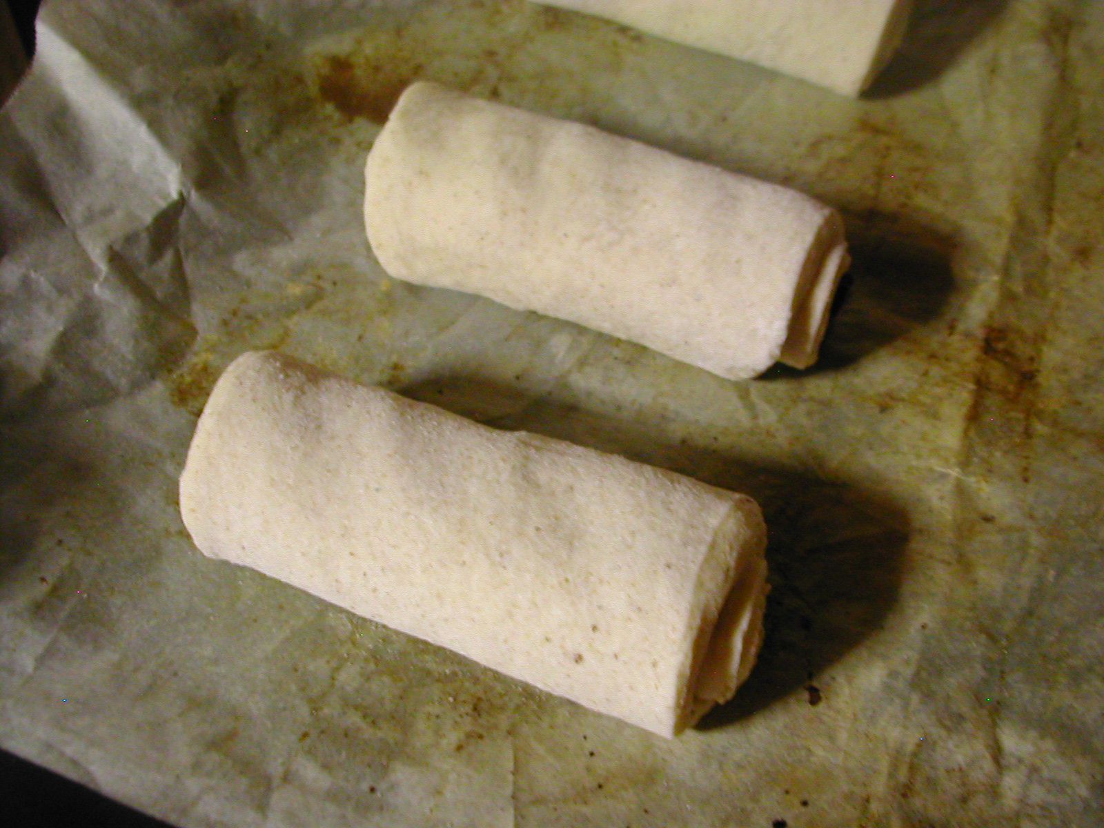les pains au chocolat formé, prêt à être mis en pousse avant cuisson