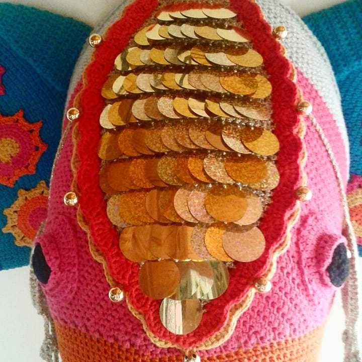 trophée éléphant au crochet Vanessa Mooncie
