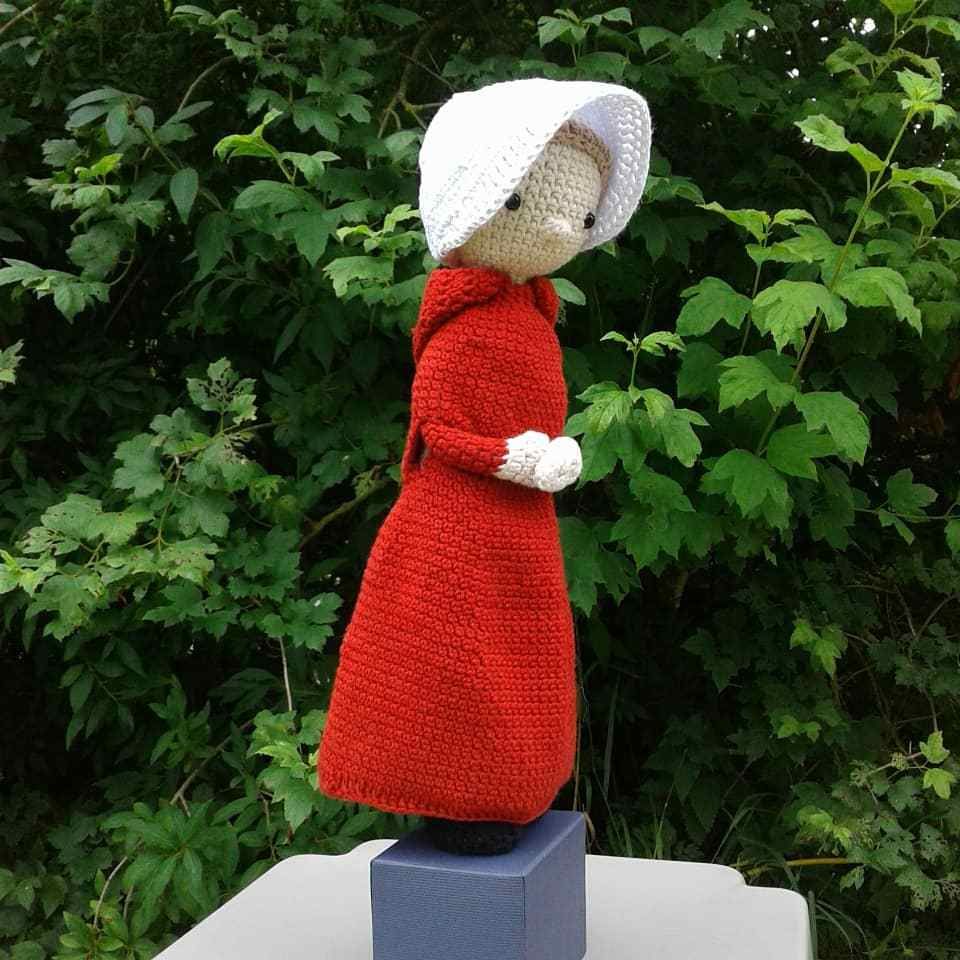 Handmaid's tale, La servante écarlate, crochet, Elisabeth Moss