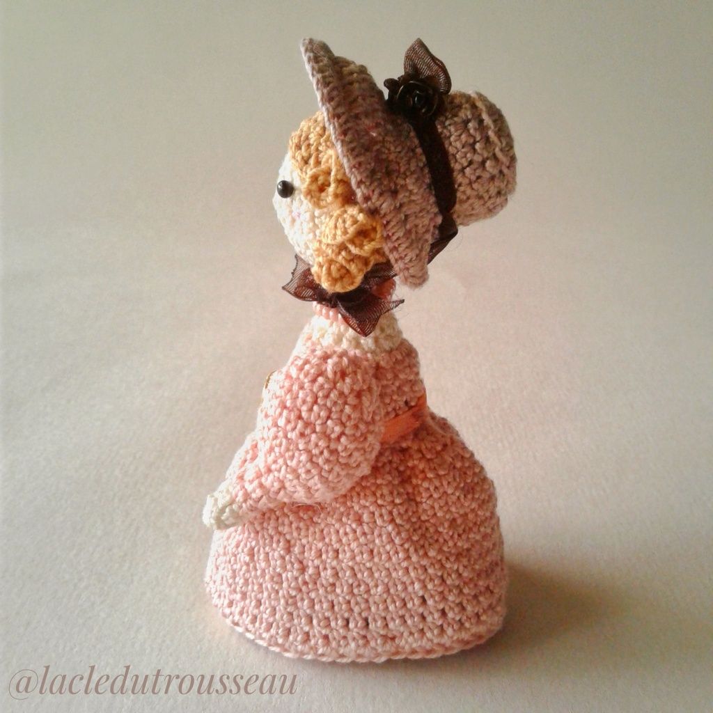Ann Walker, miniidoles, Anne Lister, Gentleman Jack, amigurumi, doll, crochet, poupées
