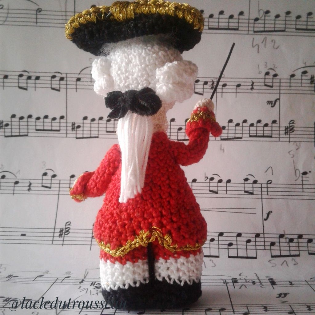 Wolfi, Mozart, Amadeus, Wolfgang, miniidole, crochet, amigurumi