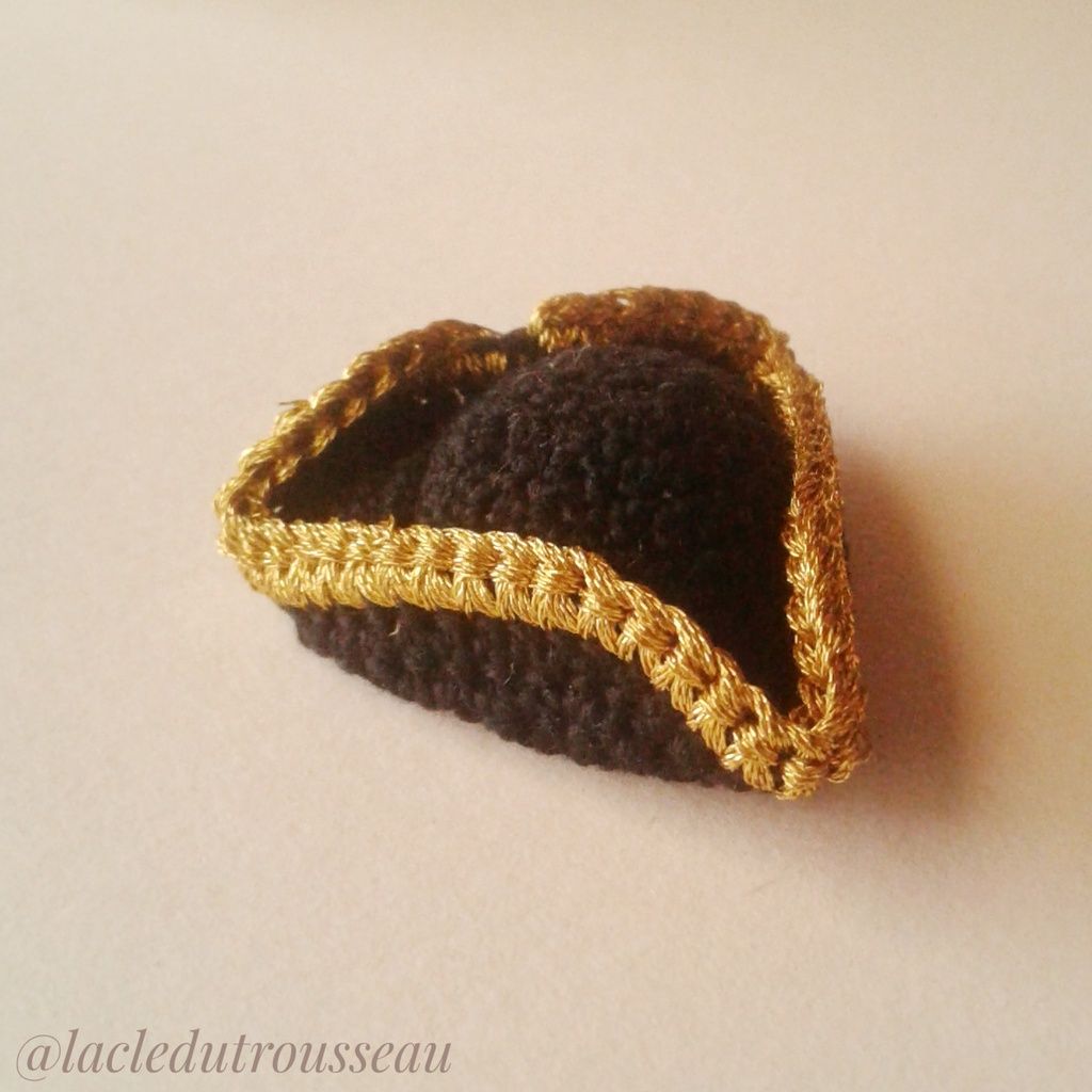 Wolfi, Mozart, Amadeus, Wolfgang, miniidole, crochet, amigurumi