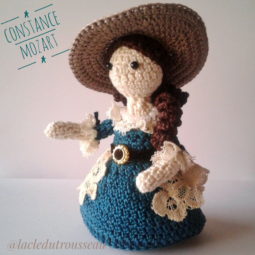Constance, Constanze Weber Mozart, miniidole, crochet, amigurumi