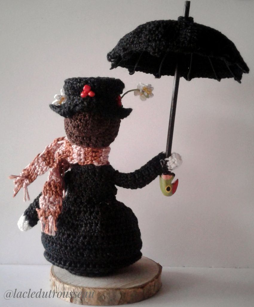 Mary Poppins, crochet, doll, amigurumi, miniidoles, Disney, PLTravers