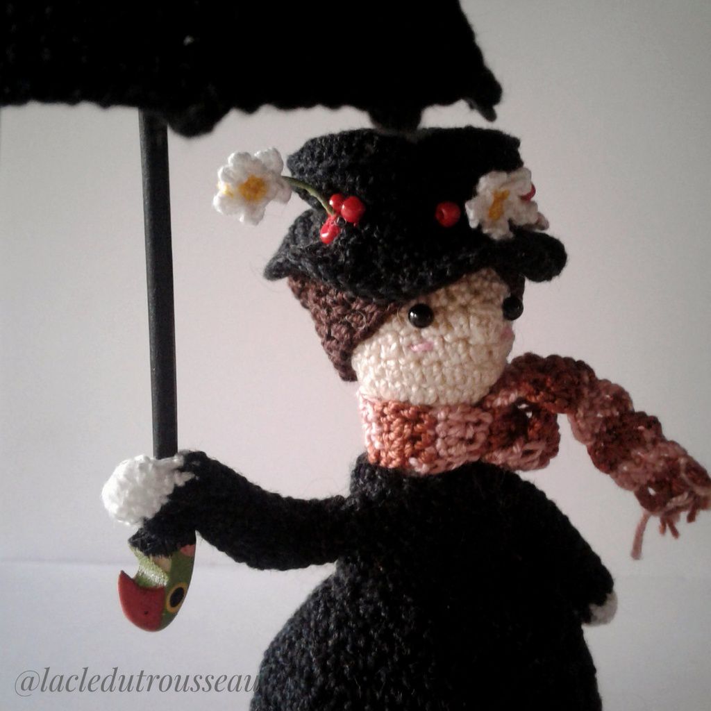 Mary Poppins, crochet, doll, amigurumi, miniidoles, Disney, PLTravers