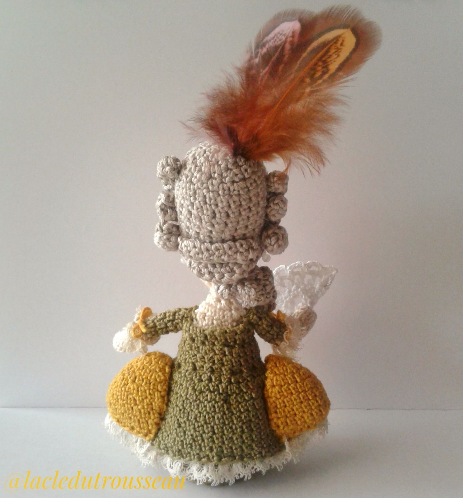 Marie-Antoinette, Versailles, Miniidole, crochet, amigurumi, crochet doll, poupée au crochet, château de Versailles, Versailles palace