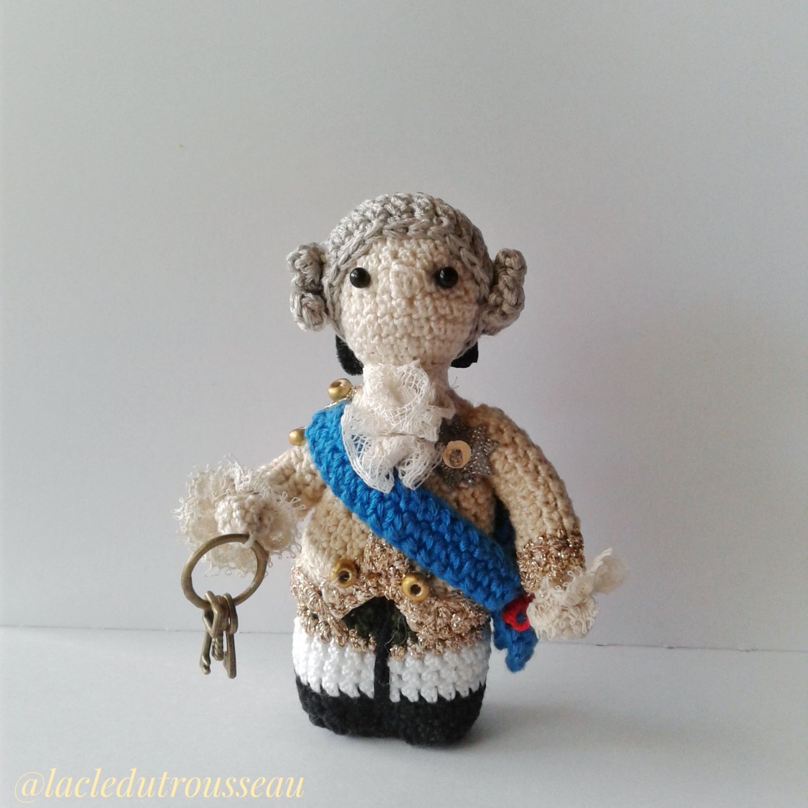Miniidole, Louis XVI, Versailles, amigurumi, crochet, crochet doll, poupée