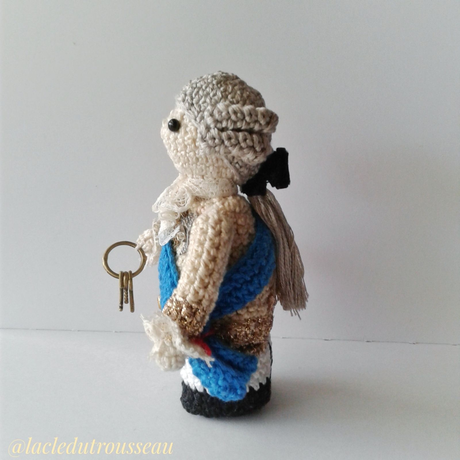 Miniidole, Louis XVI, Versailles, amigurumi, crochet, crochet doll, poupée