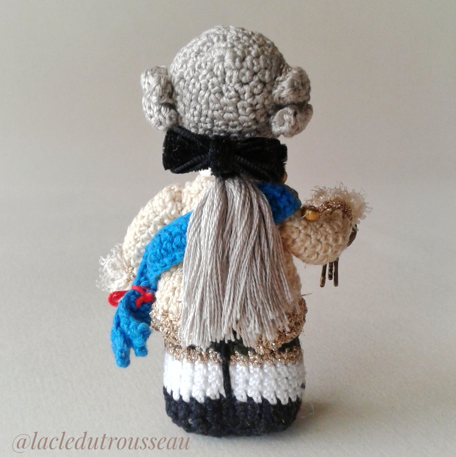 Miniidole, Louis XVI, Versailles, amigurumi, crochet, crochet doll, poupée