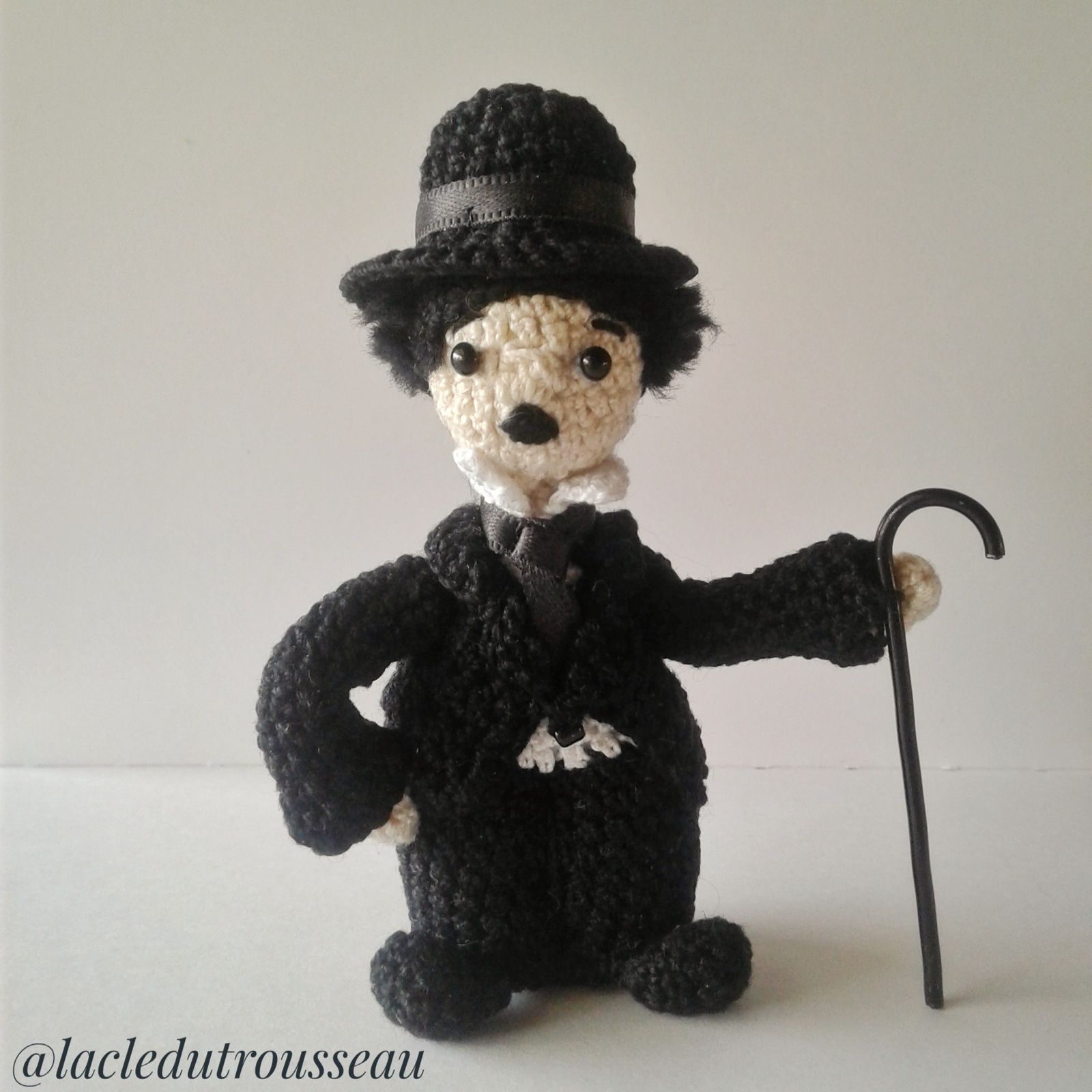 Charlot, Charlie Chaplin, Chaplin, Miniidole, Minihistoryidole, Minifictionidole, amigurumi, crochet doll