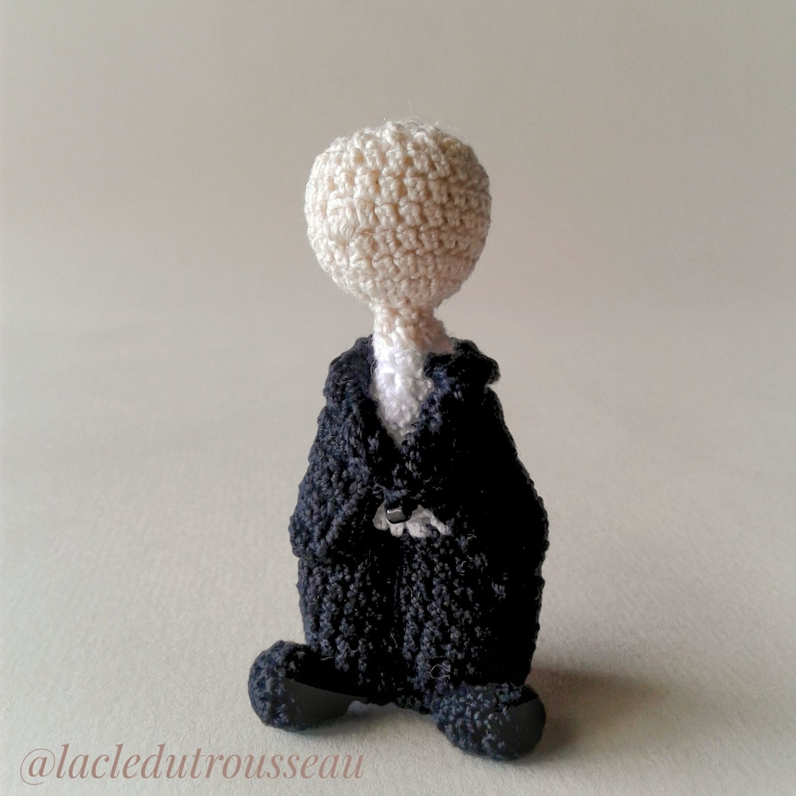Charlot, Charlie Chaplin, Chaplin, Miniidole, Minihistoryidole, Minifictionidole, amigurumi, crochet