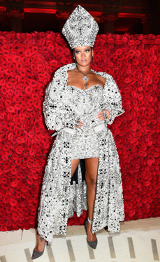 Fenty Beauty Rihanna Luxe Sephora Nouveautés Lancement Kilawatt Harvey Nichols Met Gala