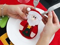 10€ +1€ de frais d'envoi pour ce set de 3 décorations de porte couverts pour votre table de Noel