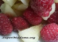 Recette dessert rapide : salade pêche-framboise