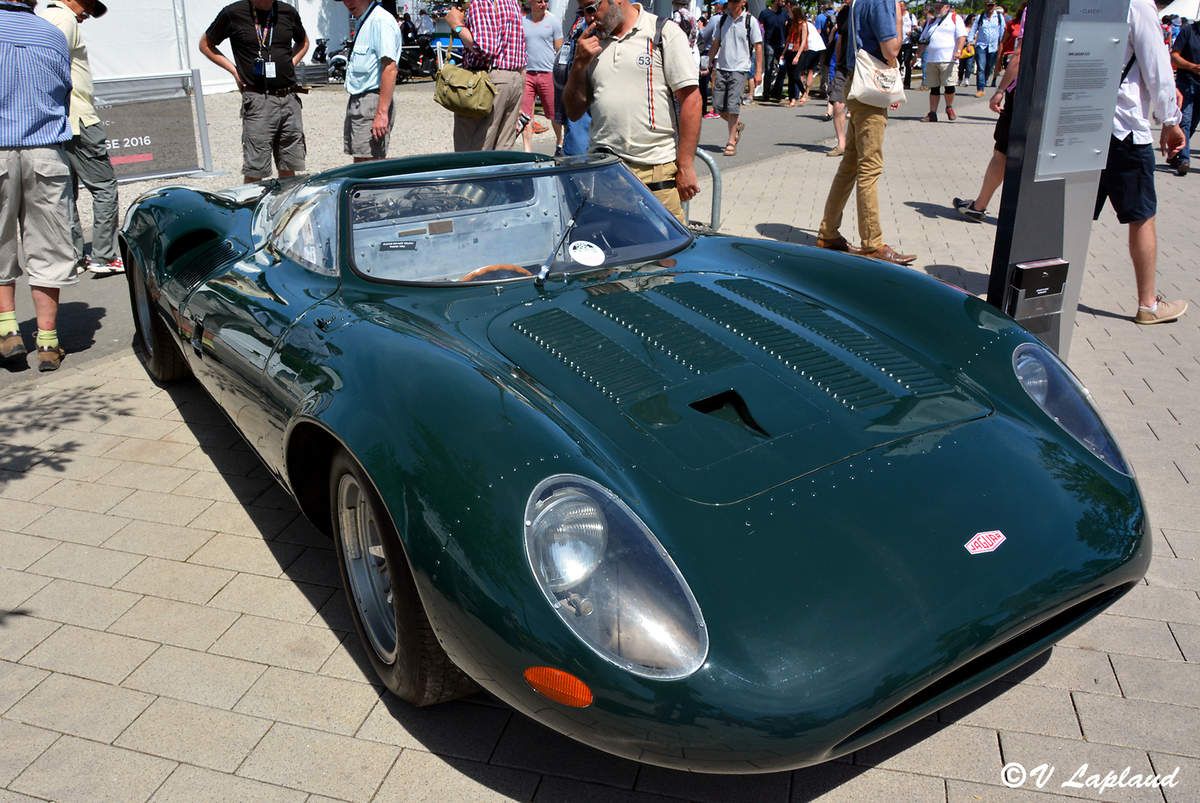 Jaguar XJ 13