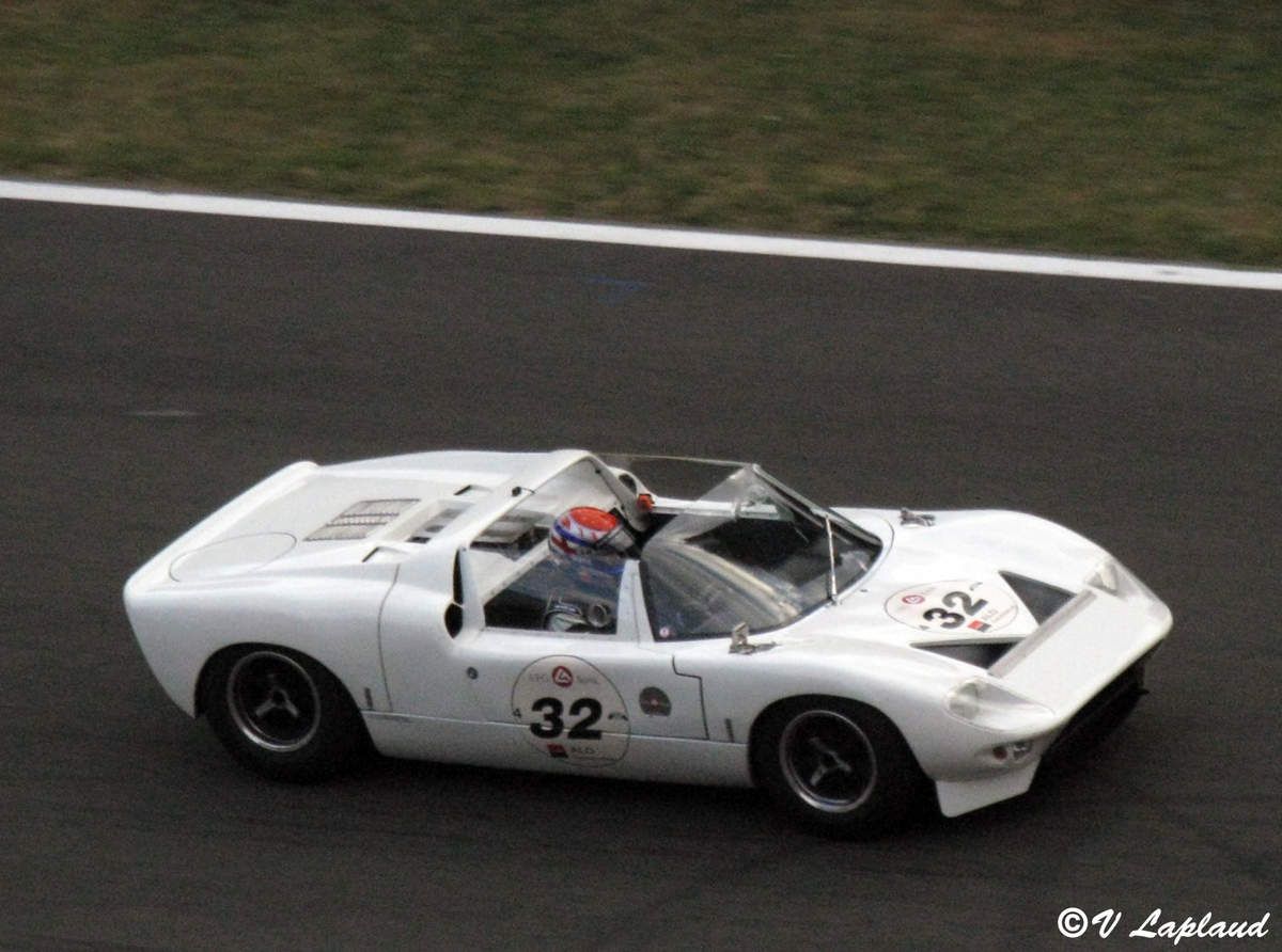Ford GT40 Roadster #GT/111 le Mans Classic 2008.