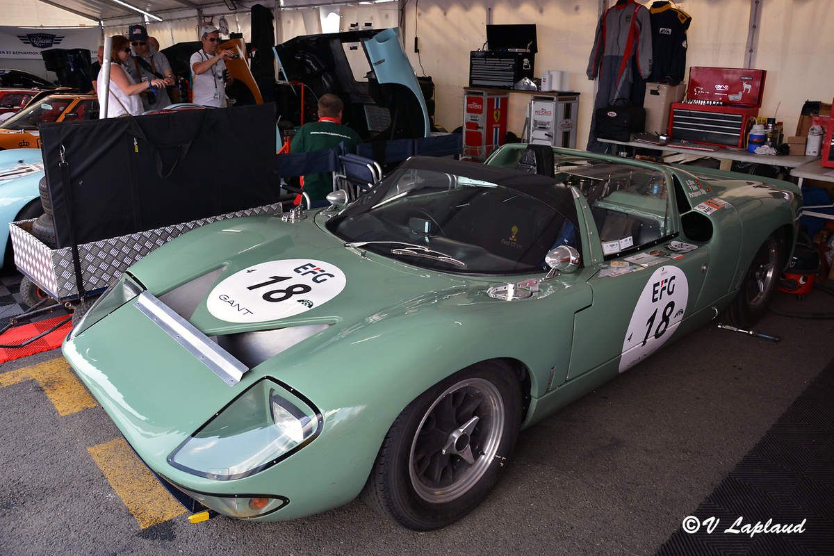 Ford GT40 #GT/111 lors du Mans Classic 2018.