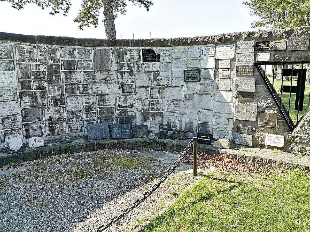 Beaucoup de photos de Mauthausen 