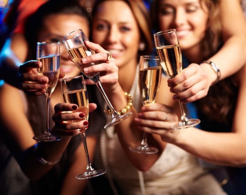 Champagne pour célébrer une bonne nouvelle