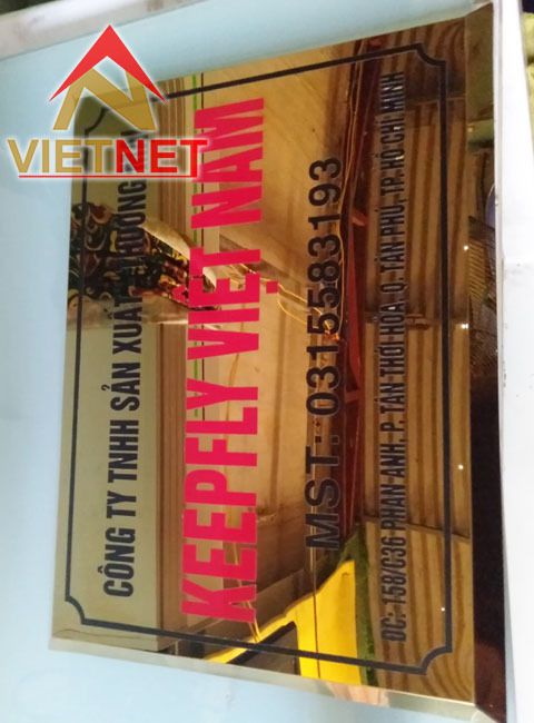 Làm bảng hiệu inox ăn mòn cho công ty Keepfly Việt Nam