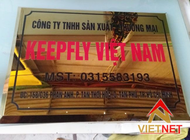 Làm bảng hiệu inox ăn mòn cho công ty Keepfly Việt Nam