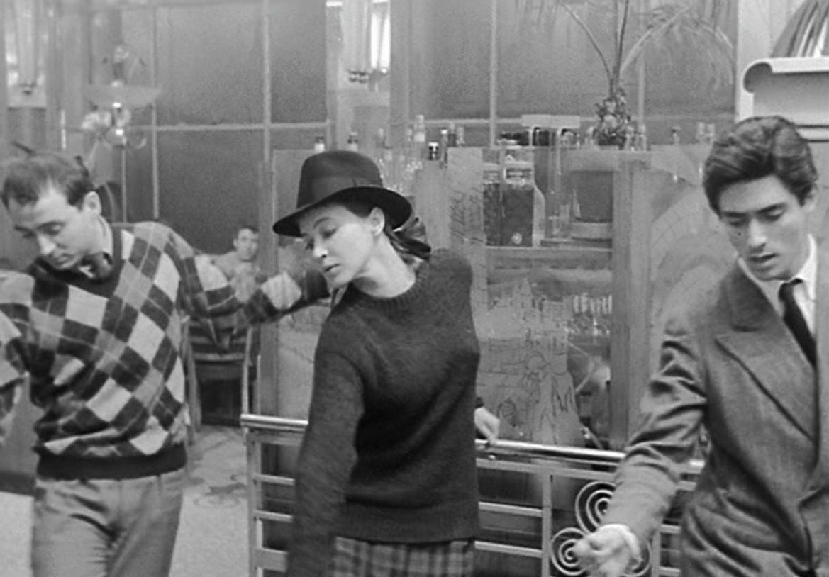 Anna Karina, la muse de Jean-Luc Godard aux yeux gris Velasquez