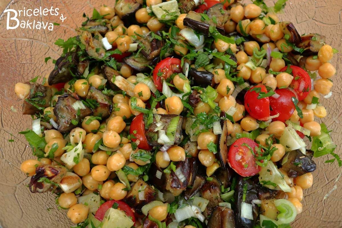 Salade de pois chiche aux aubergines - Bricelet & Baklava