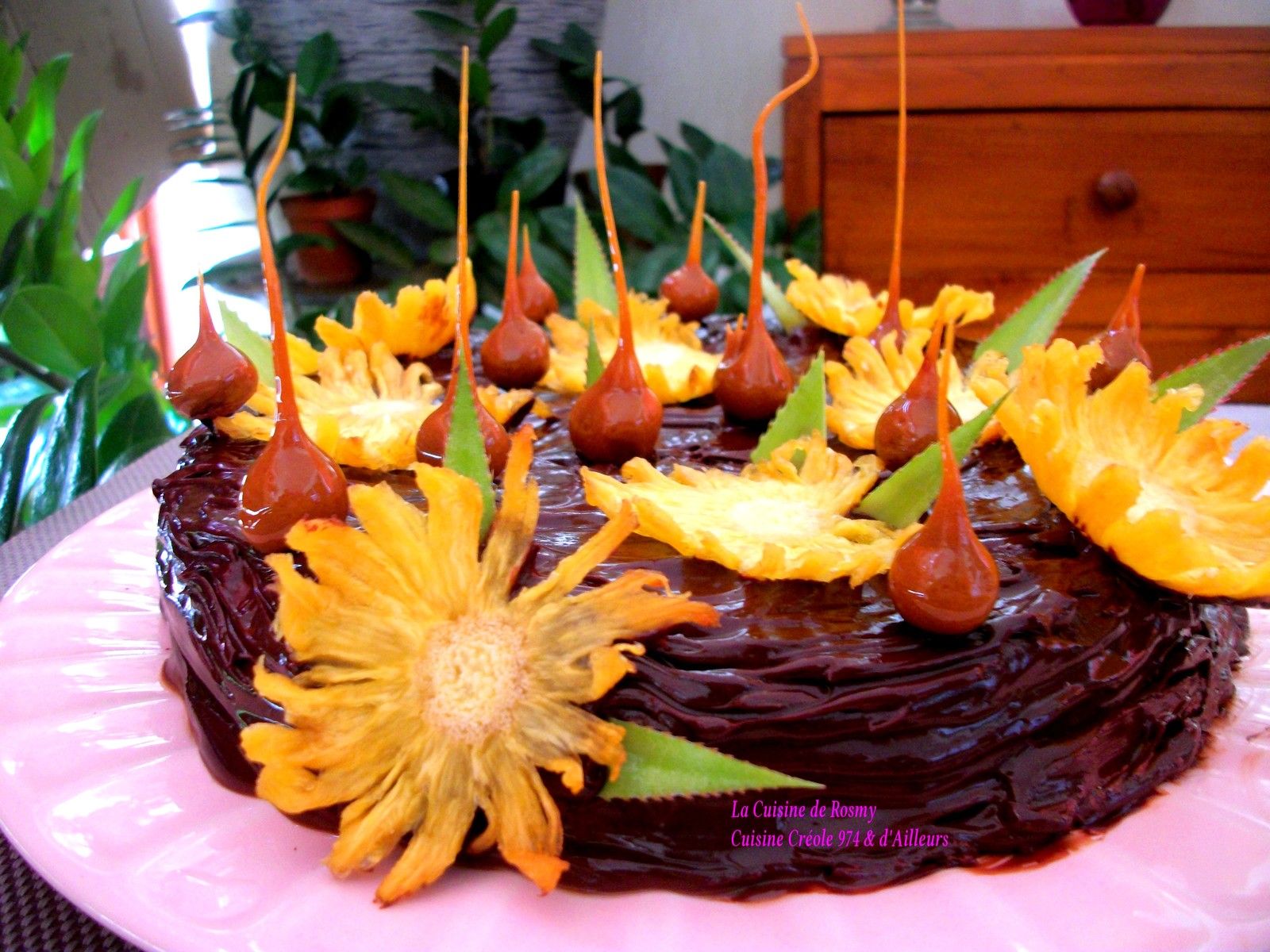 Gateau Chocolat A L Ananas Victoria Noisette Caramelisee La Cuisine Reunionnaise D Ailleurs La Cuisine De Rosmy