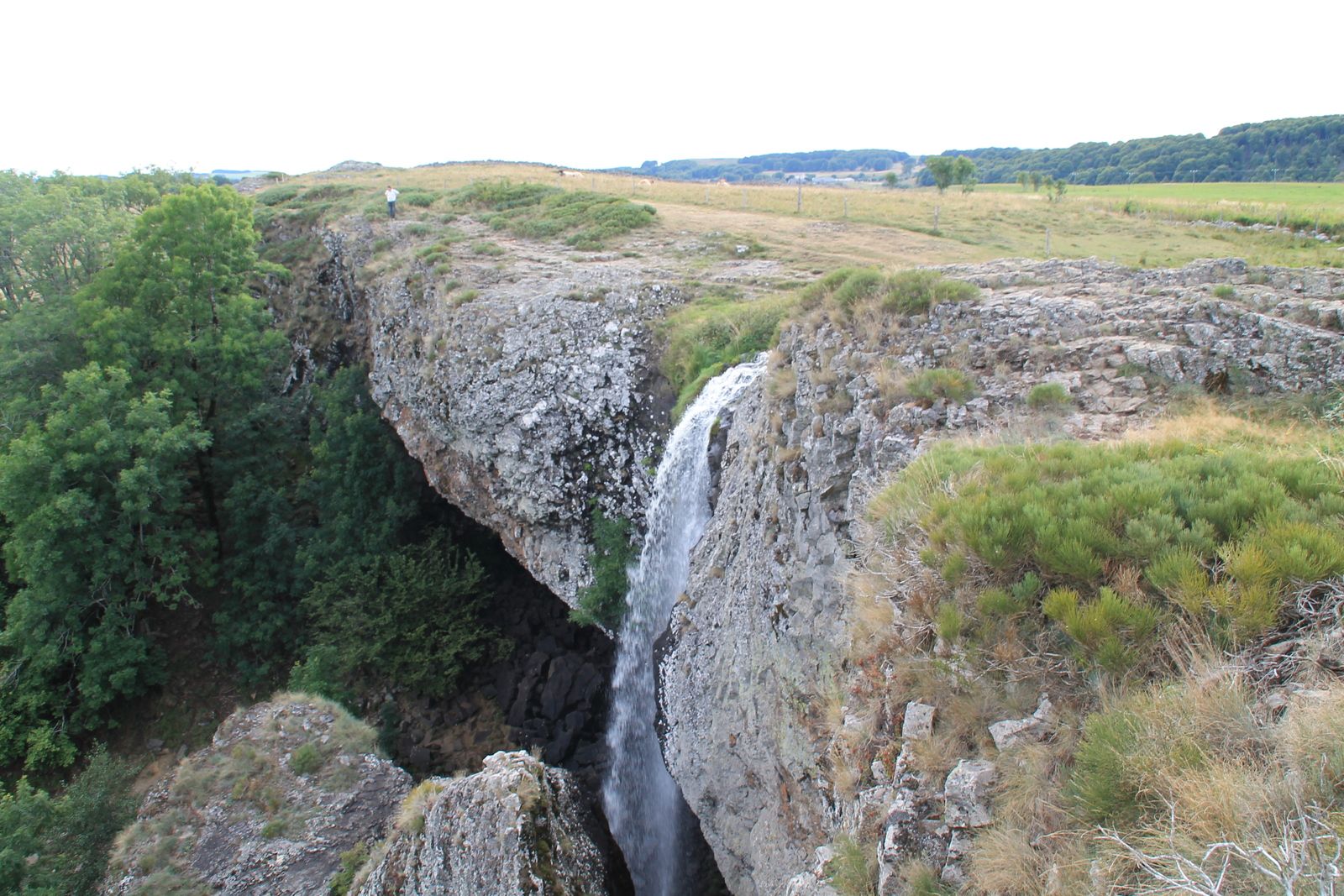 Cascade du Déroc à NASBINALS (Aubrac) 