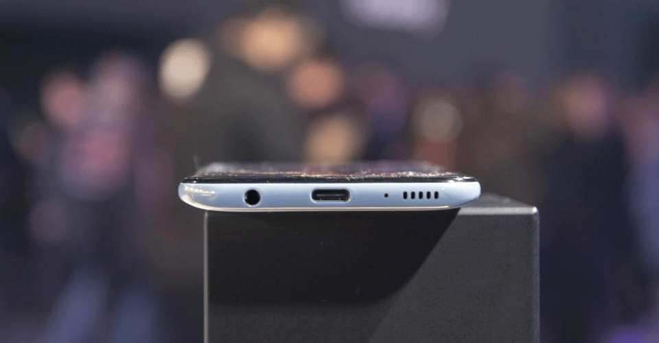 Comment réparer un écran noir figé sur le Samsung Galaxy A40 - Smartphone  Labo