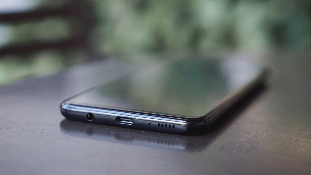 Reparation scintillement de l'ecran du Samsung Galaxy A20