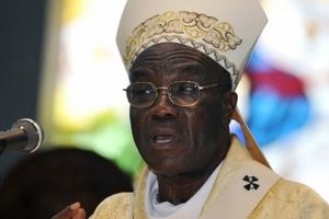 Société / Côte d'Ivoire: Cardinal Kutwã remet un chèque de 42 millions de F Cfa à Mgr Lezoutié