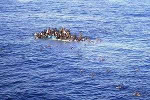 De Calais à la Méditerranée, quand la société civile pallie aux manquement des états.