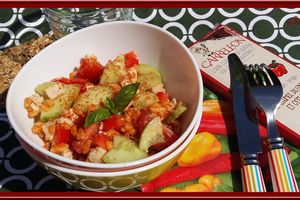 Salade de Blé au Poulet, Poivron, Tomates et Basilic