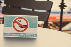Pour lutter contre le tabagisme passif, voici les terrasses non-fumeurs !