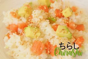 Le riz à sushi et chirashi