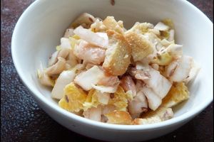 Salade d'endives (ou chicons) marine & fruitée