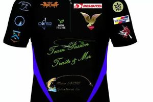 Un maillot une Colombe au profit de l'association Candy Colonne d'Espoir.