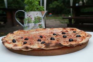Pizza thon tomate