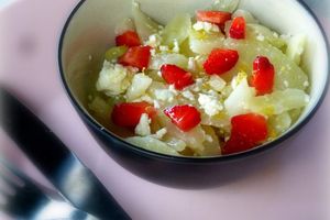 Salade fraîche de fenouil, fraises et fêta