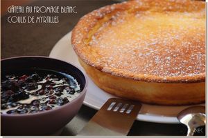 Gâteau au fromage blanc ultra-léger et son coulis de myrtilles